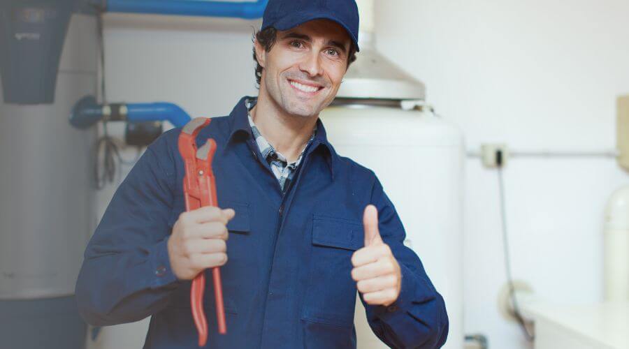 Expert burst pipe repair services in Lysite, WY